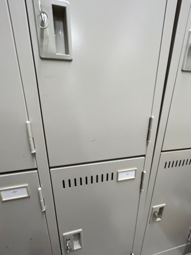 スチールロッカー9人用　鍵付き　東洋事務器工業　LK-9-515-TNG 