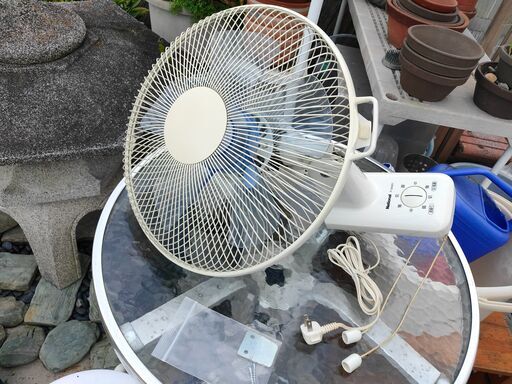 くまねず《姫路》(夏対策) 壁掛け扇風機☆壁付け・首振り☆National☆こんなのが欲しかった^^