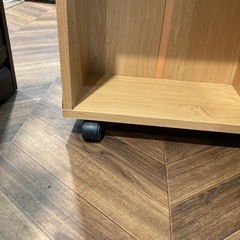 【BY REUSE 霧島国分新町店 出張買取•見積完全無料¥0】キャスター付き収納BOOKラック　ベージュの画像