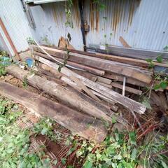 ●たくさんお願いします●木材●薪や焚き火に●角材●柱●梁●雨樋●板など●の画像