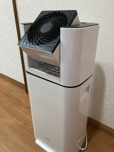 サーキュレーター付除湿機　ジャンク扱い