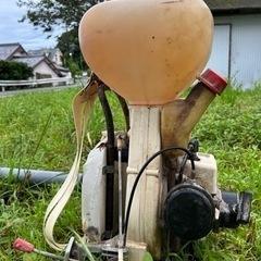背負い式動力散布機 ゼノア 2サイクルエンジン エンジン散布機農業噴霧機動力𡂝霧器 MOZOBE MD20BEの画像