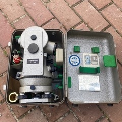 TOPCON 測量機　測定器の画像