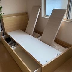 ニトリ シングルベッドの画像