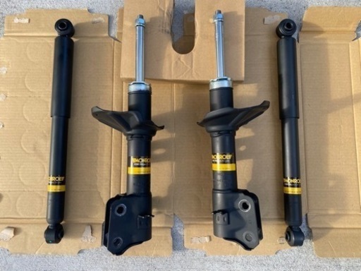 エブリィda17w モンローショック未使用にちかい