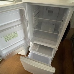 SHARP 冷蔵庫の画像
