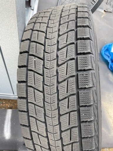タイヤ　17インチ　ダンロップ　4本セット　スタッドレス