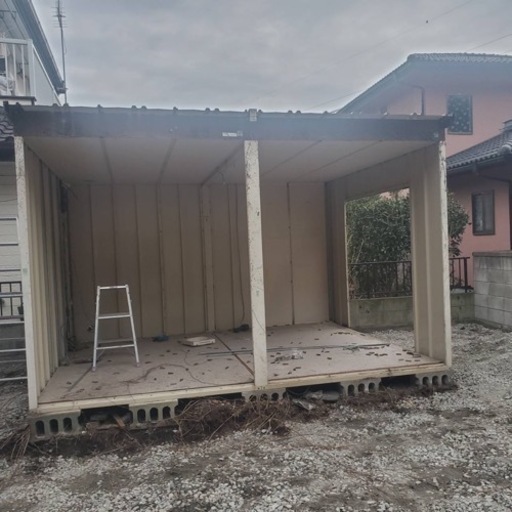 プレハブ(バラしてあります)