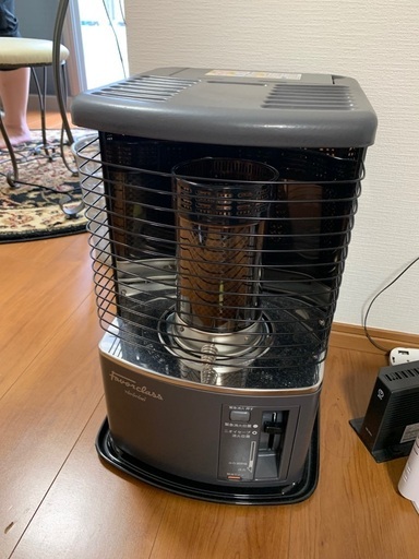 ★美品　トヨトミ製　石油ストーブ