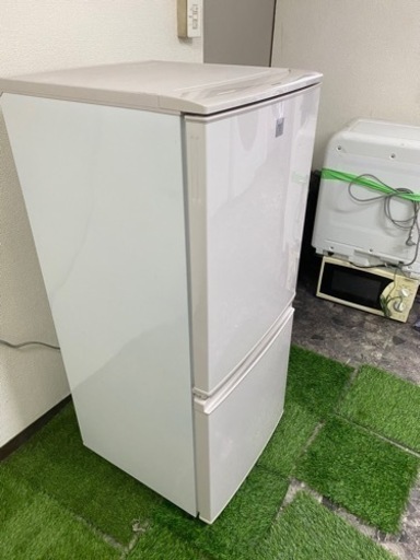 北九州市内配送無料　保証付き　シャープ SHARP SJ-PD14B-C [冷蔵庫 （137L・つけかえどっちもドア） 2ドア ベージ