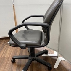オフィスチェアの画像