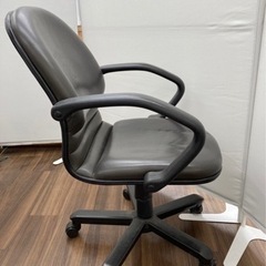オフィスチェアの画像