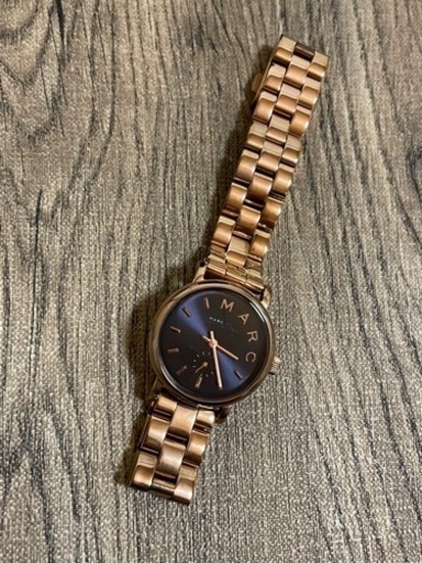 [ほぼ未使用/元箱等+2コマ]MARC BY MARC JACOBS 3332 スモセコ/ゴールド/ユニセックス/稼働品/腕時計