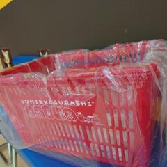 すみっコぐらし　えびふらいのしっぽのおつかい　お買い物かご（赤）
