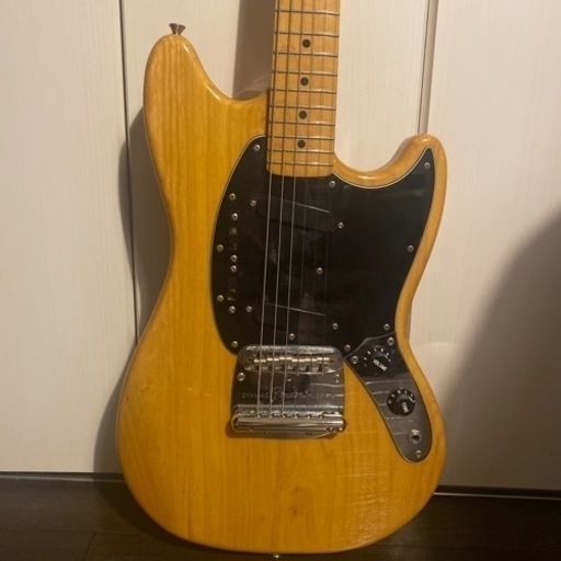 Fenderフェンダー MUSTANG