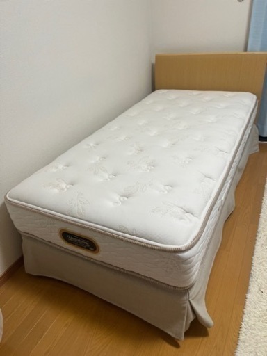 【7月23日(日)受け取りまで】シモンズ　ベッドフレーム＆マットレス