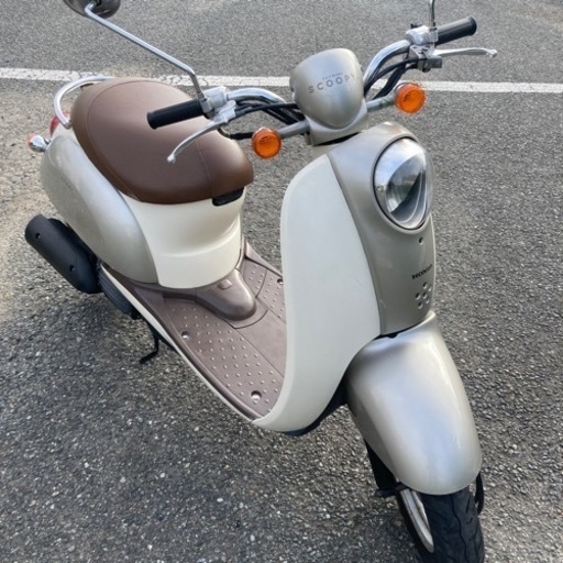 ホンダ　クレアスクーピー　銀/白　４スト　軽メンテ　普通に乗れる　福岡市