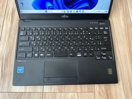 623-2★Office2019搭載！2019年モデル！超軽量777g！LIFEBOOK U939/A Celeron 4305U 4G SSD128G 13.3FHD バッテリー良好★