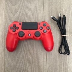 PS4本体と電源コードの画像