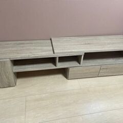 値下げ！LOWYA テレビボード　伸縮型　現行品です　状態とても良い