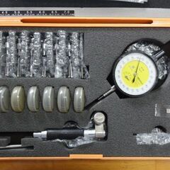 ミツトヨ Mitutoyo 小口径シリンダーゲージ 品番CG-7M（526-150）測定範囲3.70～7.30ｍ中古 0.001㎜ダイヤルゲージ付きの画像