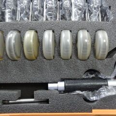 ミツトヨ Mitutoyo 小口径シリンダーゲージ 品番CG-7M（526-150）測定範囲3.70～7.30ｍ中古 0.001㎜ダイヤルゲージ付きの画像