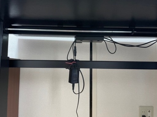 電動昇降デスク　とても綺麗　72cm〜122cmまで高さ調節可能
