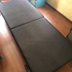 来客用、折り畳みベッドの画像