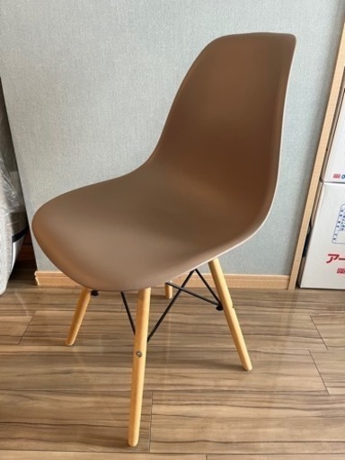 【決まりました】シンプルシェル型チェア2脚セット