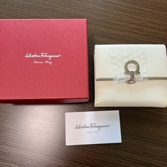 フェラガモ　未使用　ミニ財布　　お取り引き中の画像