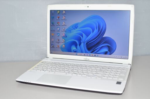 中古ノートパソコン Windows11+office 富士通 AH42/M Pentium-3558U/メモリ4GB/SSD128GB/15.6インチ/WEBカメラ/無線内蔵/DVDマルチ搭載