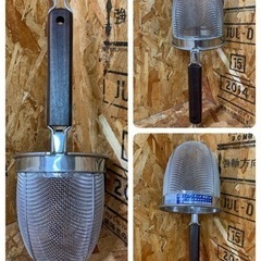 (6004) 未使用 保管品 丸木柄うどん揚 フジボシ印 強力ローズ柄てぼ 2個 ラーメン うどん 湯切り 業務用 飲食店 厨房 店舗の画像