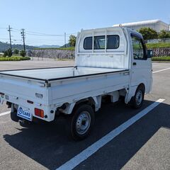 キレイやん！足元広々やん！車検も長いし！DA65T キャリートラック ☆軽トラ☆エアコン☆パワステ☆5MT☆2WDの画像