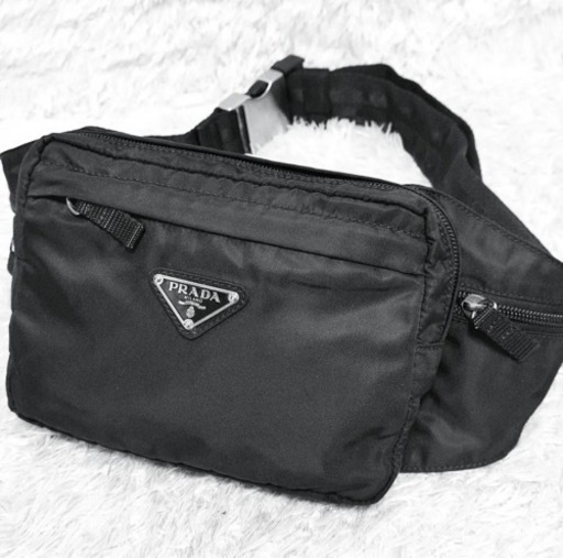 《美品》PRADAプラダ　ウエストポーチ　ボディバッグ