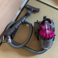 ダイソン　掃除機の画像