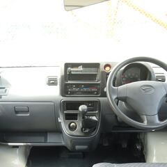 .⭕ハイゼットカーゴ⭕💡５速マニュアル💡集中ドアロック💡タイヤ４本新品サービス💡の画像