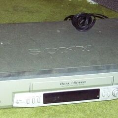 VHSビデオデッキ2台【詳細を読んでから問い合わせしてください】の画像
