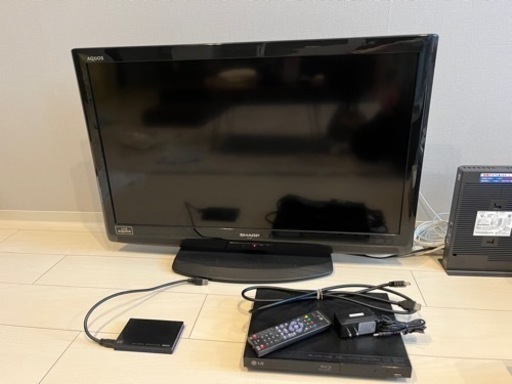 シャープ32V液晶テレビ\u0026USB-HDD \u0026ブルーレイディスクDVDプレイヤーセット