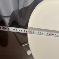サイドテーブル(白)の画像