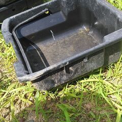 車のオイル交換のオイルパン？
