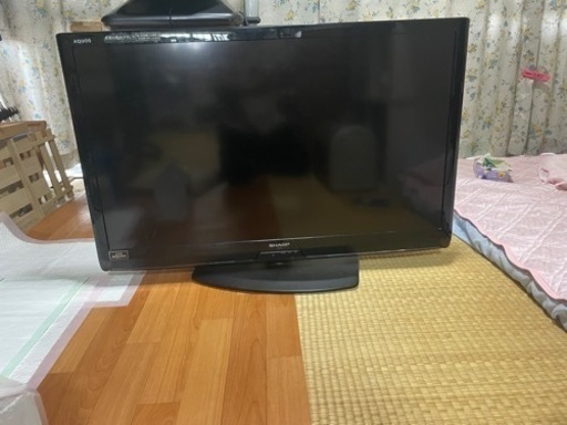 液晶テレビ　SHARP AQUOS 40型　2011年製