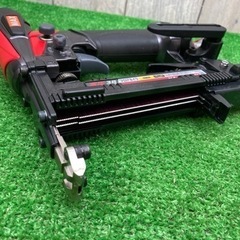 中古品 □ MAX 高圧フロアタッカー HA-38F4（D）□ C □ ITAZG0OHPONWの画像