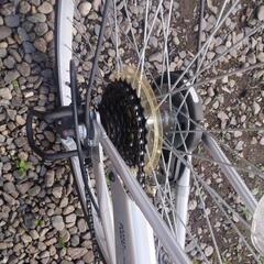 シルバーカラー２７インチ自転車（防犯登録抹消済只今取引き中です。の画像