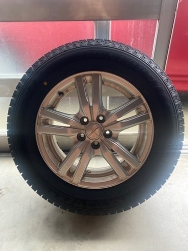 ダンロップ　スタッドレスタイヤ4本セット