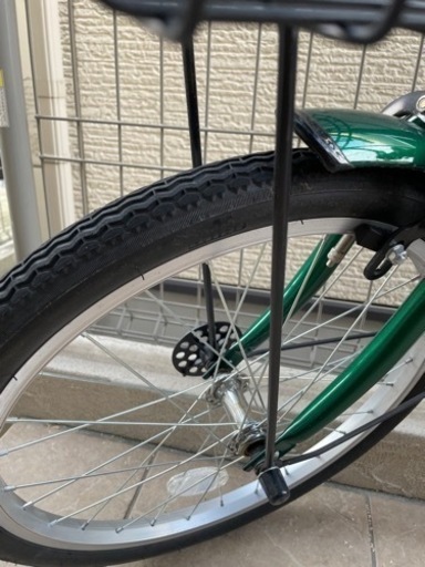 折りたたみ自転車 20インチ 8色 シマノ 6段変速 ミニベロ フロントライト カギ カゴ付 折り畳み 自転車