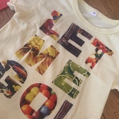 幼児用Tシャツ3点+デニム短パン2点の画像