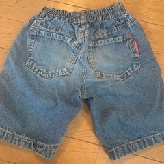 幼児用Tシャツ3点+デニム短パン2点の画像