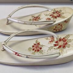 ☆昭和レトロ　草履と財布　中古品　の画像