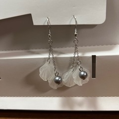 ピアス　貝殻