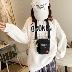 ショルダーバッグ ミニポシ新型学生清ちゃん初心者がショルダーバッグを持つ 通学の画像